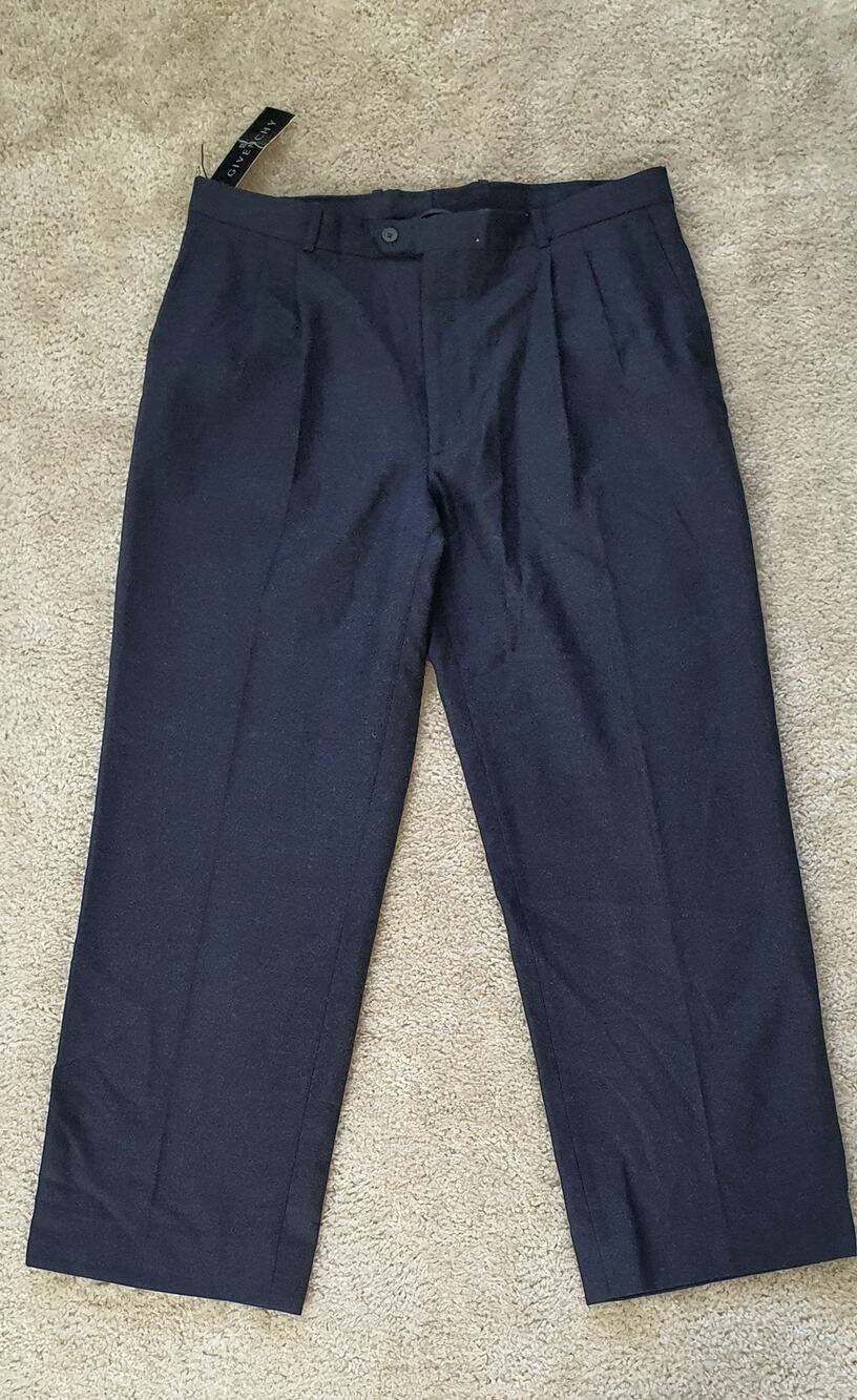 Givenchy NWT Navy Blue Pleated Dress Pants Men 40S Classic Wool Luxury
